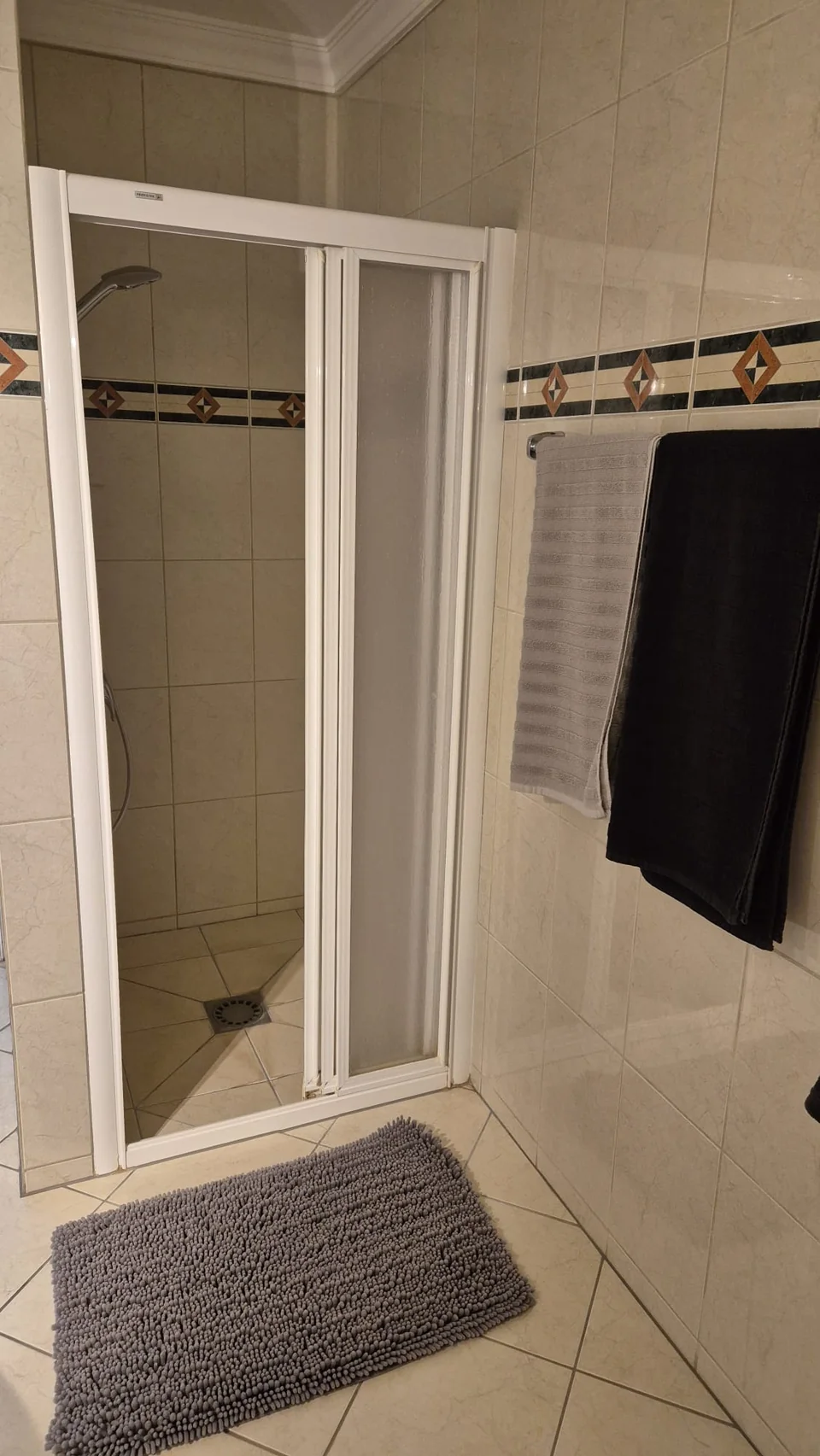 Blanco: Dusche